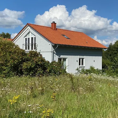 Holiday home Rapsbluetenhaus *