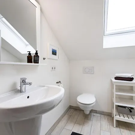 Semesterbostad Rapsbluetenhaus